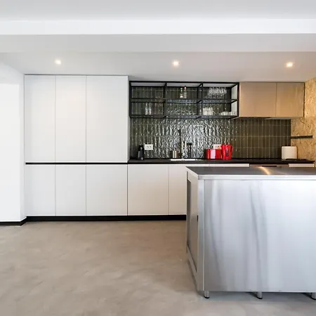 Mood Penthouse - 3br Luxury In